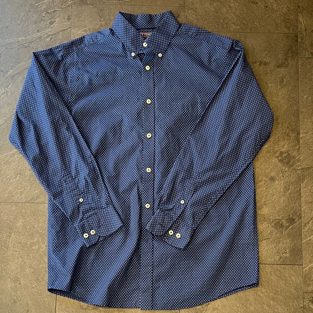 Roundtree & Yorke Navy Polka Dot Button Down Shirt